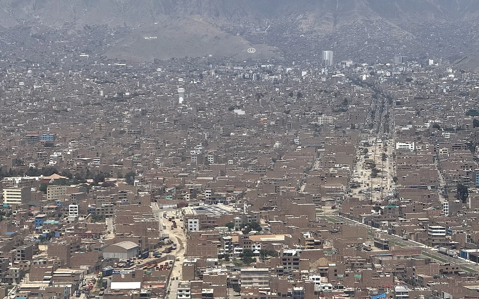 Vista de manzanas para planificar catastro urbano con drones en Lima